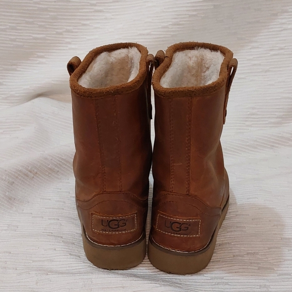 Brown Shearling-Lined Boots - Picture 8 of 13